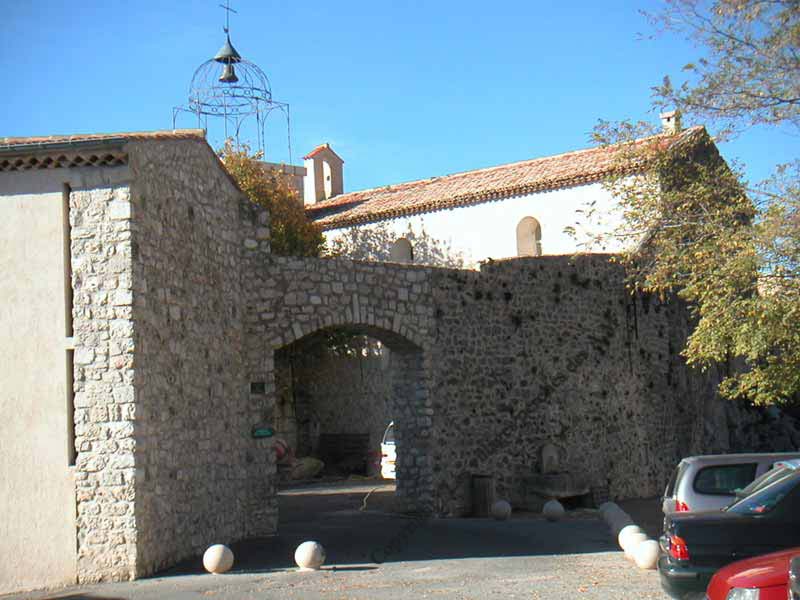 Entr�e place de la mairie