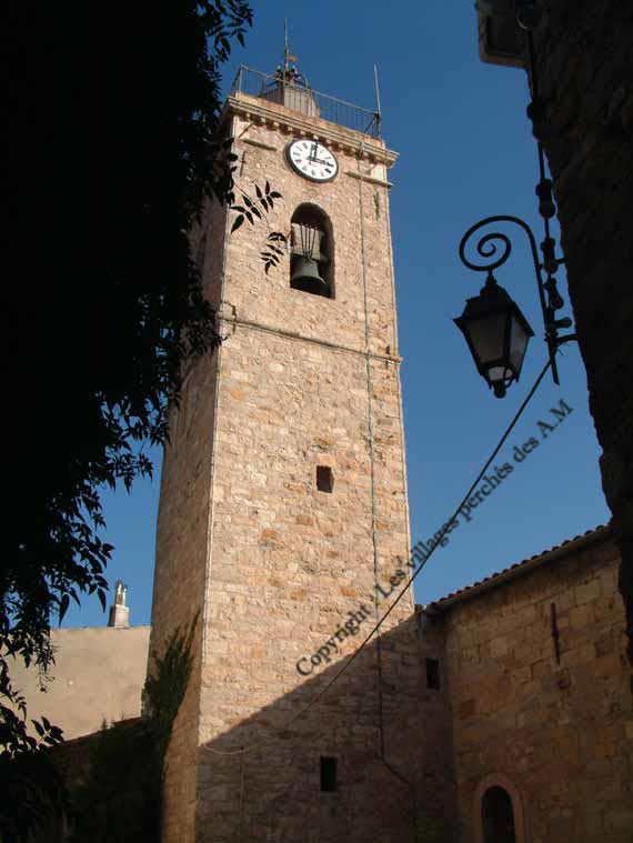Le campanile de l'�glise Saint-Jacques le Majeur