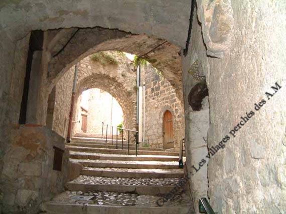 Escalier sous voute