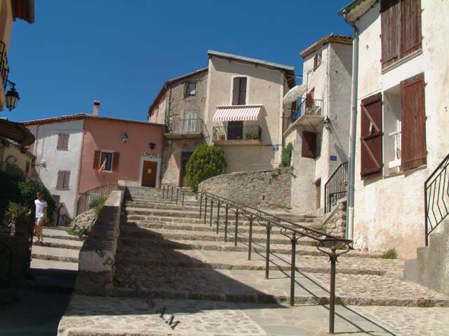 La mont�e vers la mairie